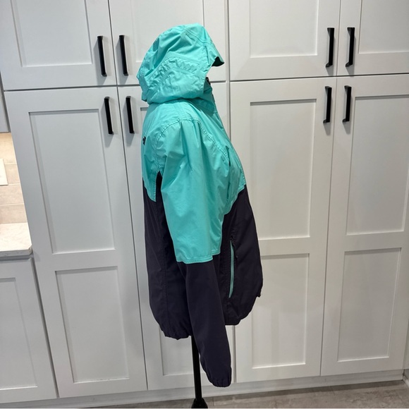 The North Face Women's Two-Tone Jacket - Aqua and Gray - Picture 2 of 16